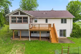 1242 Myrtle St N, Maplewood, MN 55119 - Photo 3
