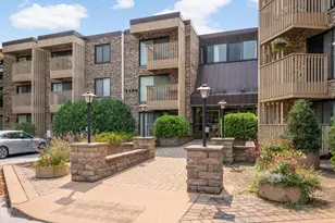 9400 Old Cedar Ave S, Bloomington, MN 55425 - Photo 23