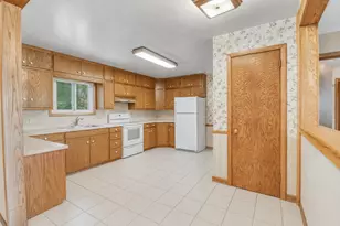 1360 E Shore Dr, Detroit Lakes, MN 56501 - Photo 33