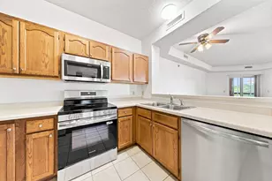7440 Edinborough Way, Edina, MN 55435 - Photo 5