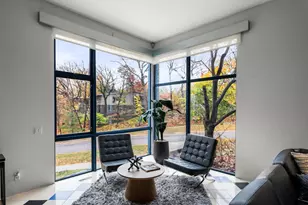 1128 Kenwood Pkwy, Minneapolis, MN 55403 - Photo 7