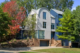 1128 Kenwood Pkwy, Minneapolis, MN 55403 - Photo 79
