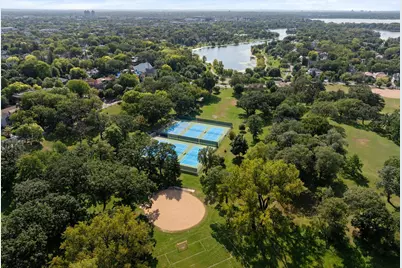 1128 Kenwood Parkway, Minneapolis, MN 55403 - Photo 89