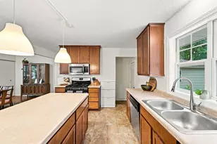 4057 Gisella Blvd, White Bear Lake, MN 55110 - Photo 9