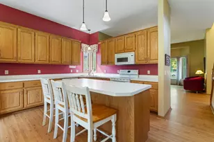 9112 Dunbar Knoll N, Brooklyn Park, MN 55443 - Photo 3
