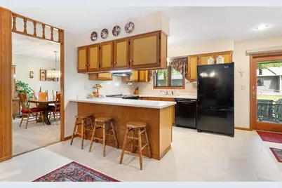 545 Crestview Lane, Owatonna, MN 55060 - Photo 3