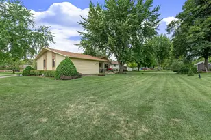 545 Crestview Ln, Owatonna, MN 55060 - Photo 41