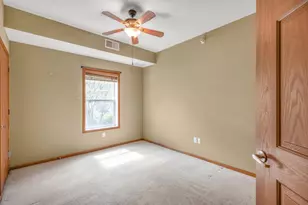 114200 Hundertmark, Chaska, MN 55318 - Photo 17