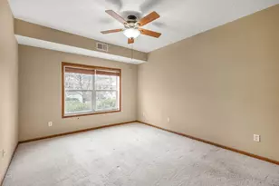 114200 Hundertmark, Chaska, MN 55318 - Photo 7