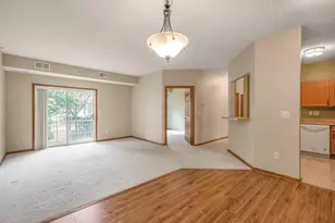 114200 Hundertmark, Chaska, MN 55318 - Photo 3