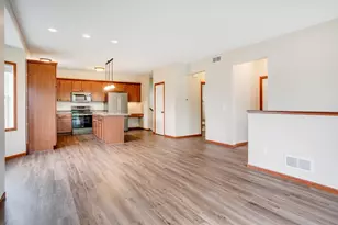 13229 Virginia Ave S, Savage, MN 55378 - Photo 7
