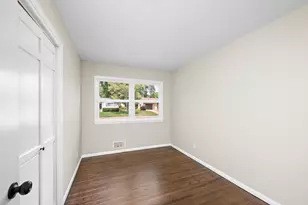 1194 Ruggles St, Roseville, MN 55113 - Photo 15