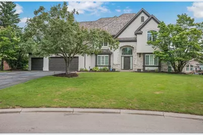 10451 White Tail Crossing, Eden Prairie, MN 55347 - Photo 3