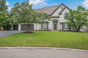 10451 White Tail Crossing, Eden Prairie, MN 55347 - Photo 3
