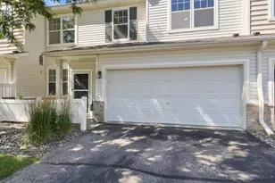 1574 Liberty Cir, Shakopee, MN 55379 - Photo 3