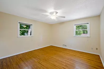 10743 Zenith Avenue S, Bloomington, MN 55431 - Photo 13