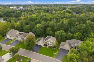 700 McFaddens Trail, Eagan, MN 55123 - Photo 3