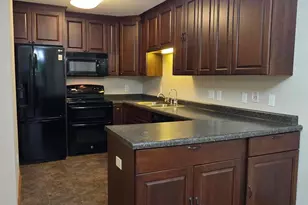 1527 Aspen Dr, Eagan, MN 55122 - Photo 3