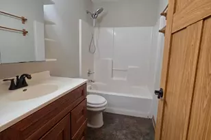 1527 Aspen Dr, Eagan, MN 55122 - Photo 17