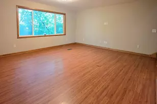 1527 Aspen Dr, Eagan, MN 55122 - Photo 13