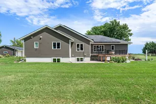 16062 County Rd 3, Ellendale, MN 56026 - Photo 5