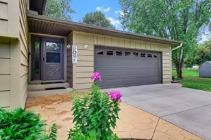 22365 Circle Ln, Rogers, MN 55374 - Photo 3