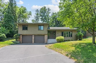 5986 McKinley St NE, Fridley, MN 55432 - Photo 1
