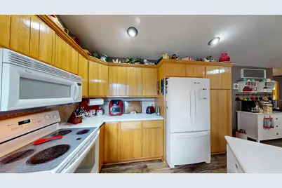 1906 Greenwood Drive, Albert Lea, MN 56007 - Photo 7