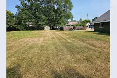 205 5th Avenue NW, Barnesville, MN 56514 - Photo 1