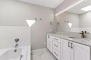 12311 Evas Dr, Minnetonka, MN 55305 - Photo 27