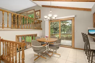 654 Tanglewood Dr, Shoreview, MN 55126 - Photo 5