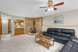 654 Tanglewood Dr, Shoreview, MN 55126 - Photo 23