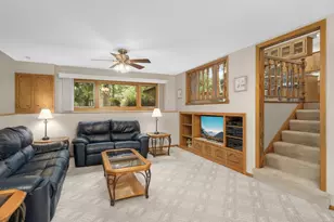 654 Tanglewood Dr, Shoreview, MN 55126 - Photo 21