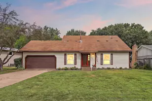 2626 Edgewood Ct, Stillwater, MN 55082 - Photo 1