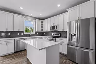 1830 Penstemon Ln, Shakopee, MN 55379 - Photo 11