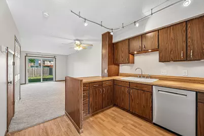 846 Woodgate Drive #213, Vadnais Heights, MN 55127 - Photo 9