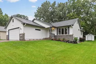 2082 Cowern Pl E, North Saint Paul, MN 55109 - Photo 1