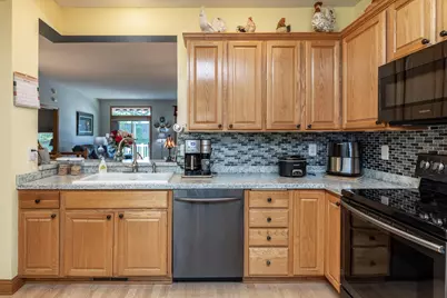 15053 Dutchman Way, Apple Valley, MN 55124 - Photo 9