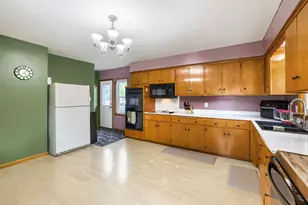 824 6th Ave S, South Saint Paul, MN 55075 - Photo 5