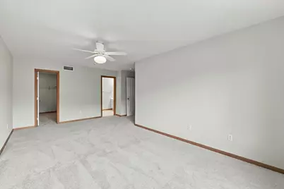556 Willoughby Way W, Minnetonka, MN 55305 - Photo 35