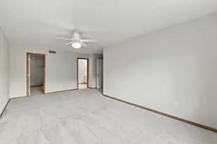 556 Willoughby Way W, Minnetonka, MN 55305 - Photo 35