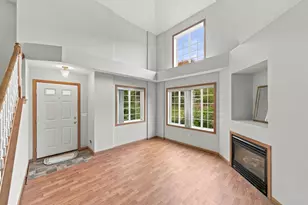 556 Willoughby Way W, Minnetonka, MN 55305 - Photo 11