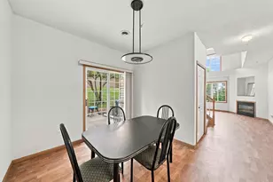 556 Willoughby Way W, Minnetonka, MN 55305 - Photo 17