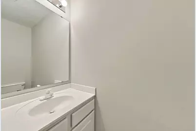 556 Willoughby Way W, Minnetonka, MN 55305 - Photo 23