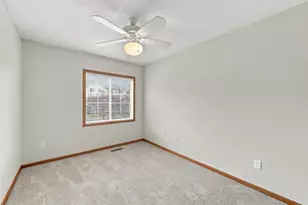 556 Willoughby Way W, Minnetonka, MN 55305 - Photo 37
