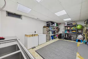 30 B St, Saint Paul, MN 55106 - Photo 33
