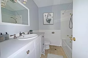 4497 S Oak Leaf Ct, Vadnais Heights, MN 55127 - Photo 17