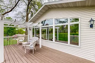 2211 Lenwood Dr SW, Rochester, MN 55902 - Photo 31