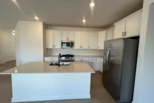 7660 Lotus Ln, Lino Lakes, MN 55014 - Photo 3