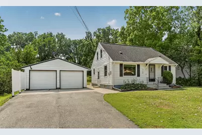 312 21st Street SW, Rochester, MN 55902 - Photo 1